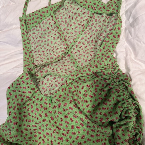 Green Ditsy Floral Ruched Cowl Neck Romper - Picture 6 of 8